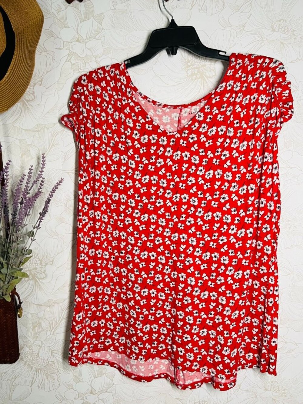 Lane Bryant Floral Red Short-Sleeve Tunic Top Size 18/20 Rayon Blend